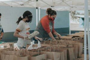 5 Common Myths About Volunteers – Debunking the Misconceptions