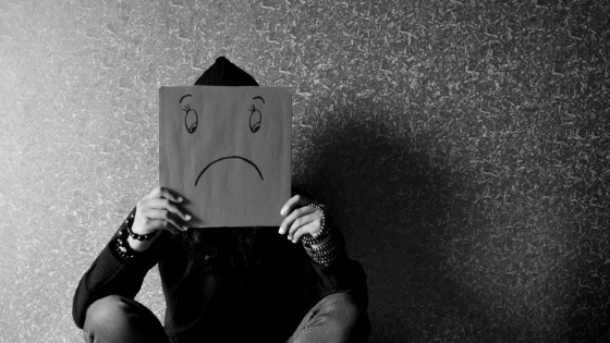 IS THERE A GOOD TIME TO BREAK BAD NEWS?